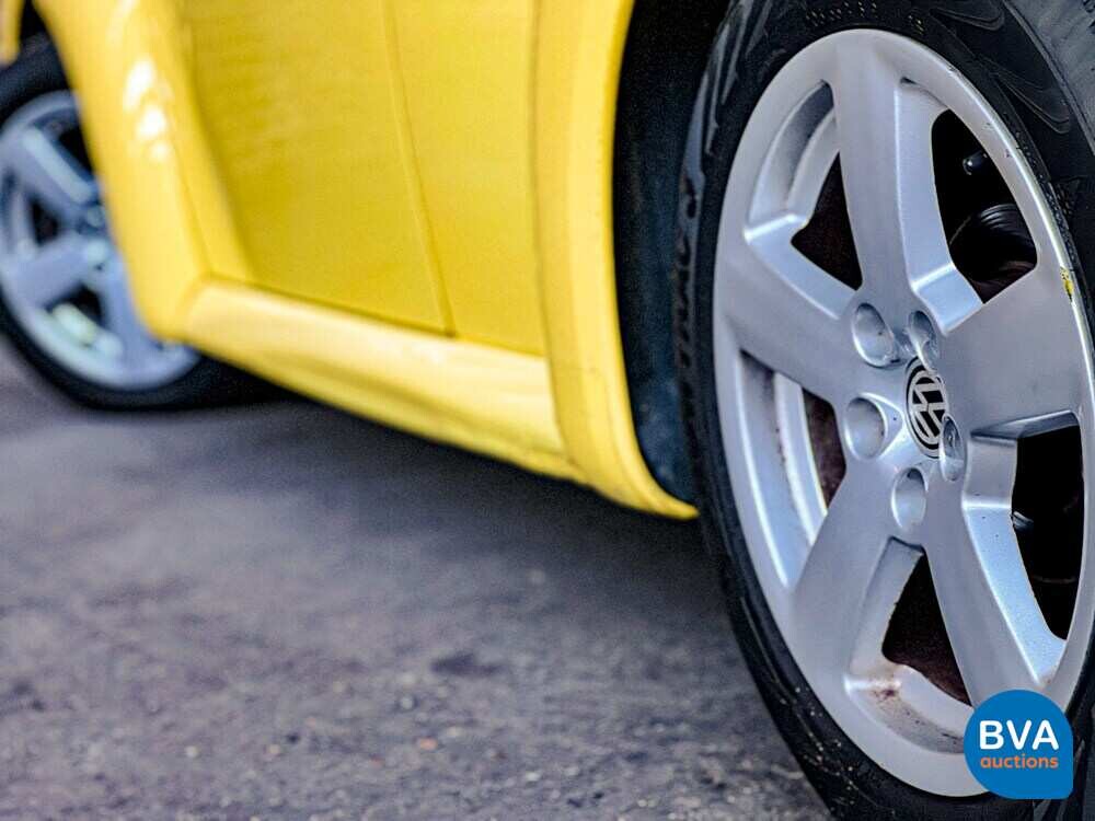 Volkswagen New Beetle 2.0 Highline 116pk 1999 -Org. NL-, XP-GF-70