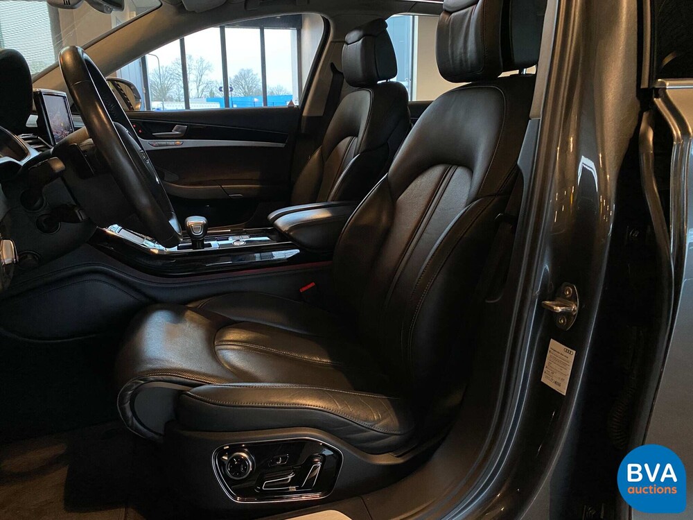 Audi A8 6.3 W12 quattro Lang Pro Line+ 500pk 2011 -Org. NL-, 04-RHV-9