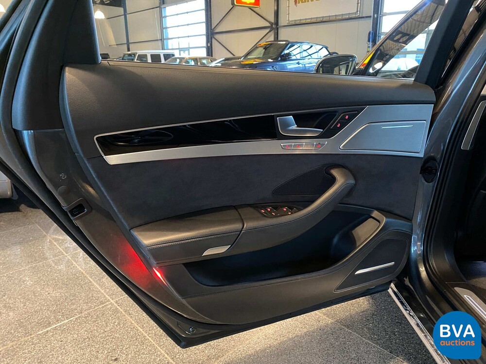 Audi A8 6.3 W12 quattro Lang Pro Line+ 500pk 2011 -Org. NL-, 04-RHV-9