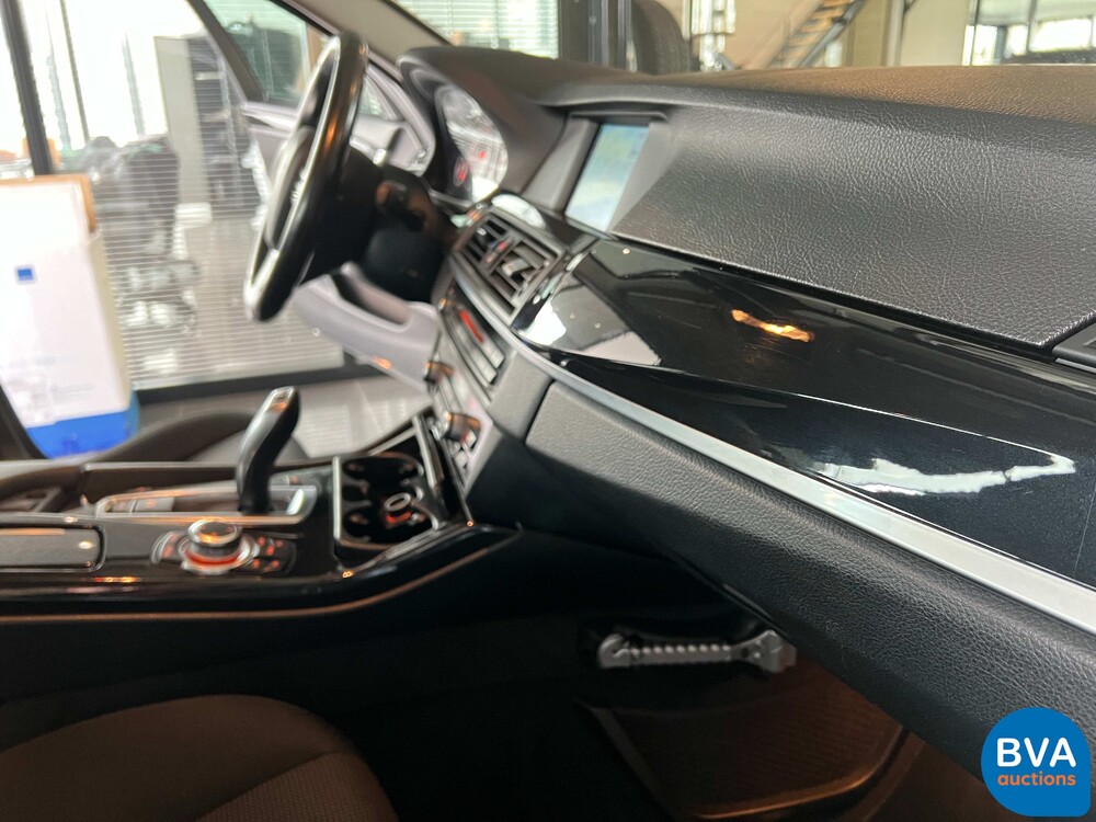 BMW 523i Executive 204pk 2010 -Org. NL-, 93-LJN-2