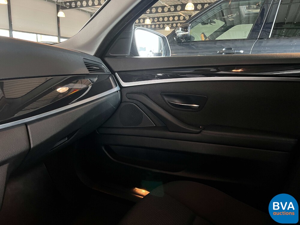 BMW 523i Executive 204pk 2010 -Org. NL-, 93-LJN-2