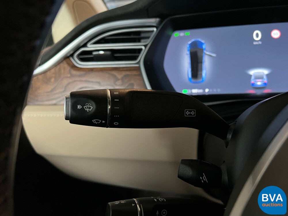 Tesla Model X 90D Base 428pk 2017 -Org. NL-, PK-187-P
