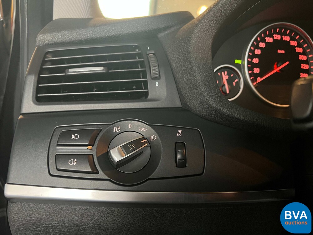 BMW X3 xDrive28i High Executive 258pk 2011, 24-SFH-8