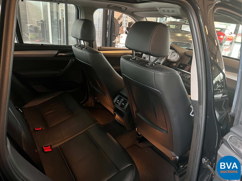 BMW X3 xDrive28i High Executive 258pk 2011, 24-SFH-8