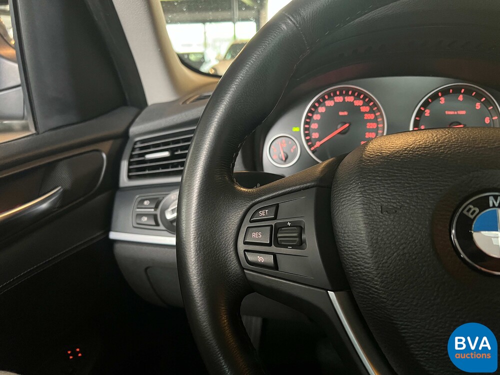 BMW X3 xDrive28i High Executive 258pk 2011, 24-SFH-8