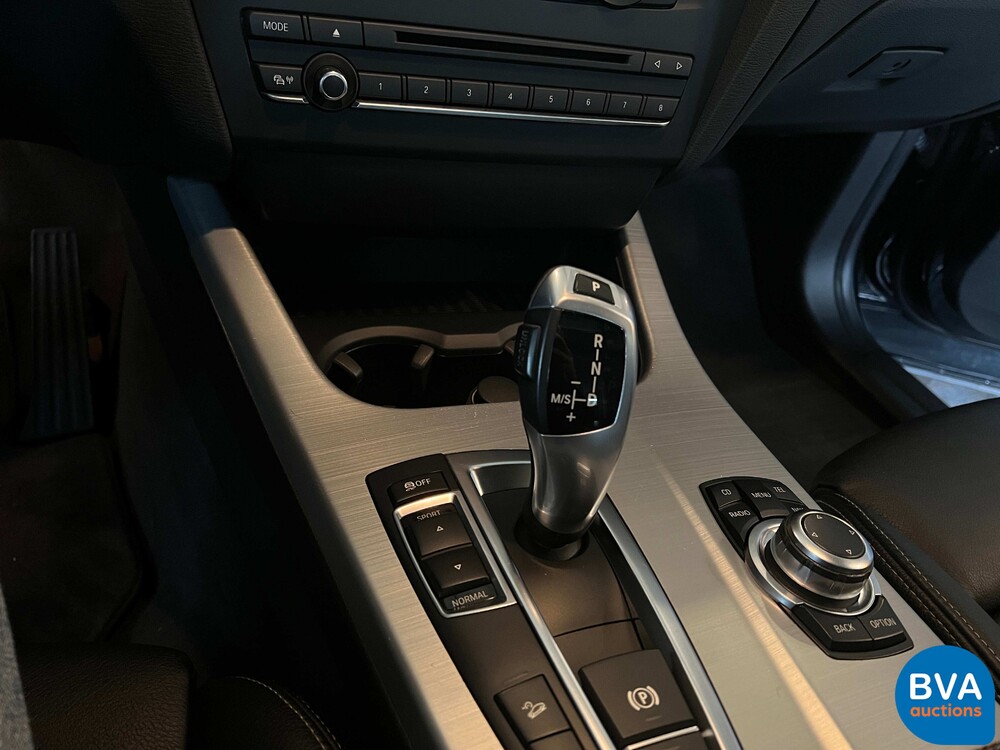 BMW X3 xDrive28i High Executive 258pk 2011, 24-SFH-8