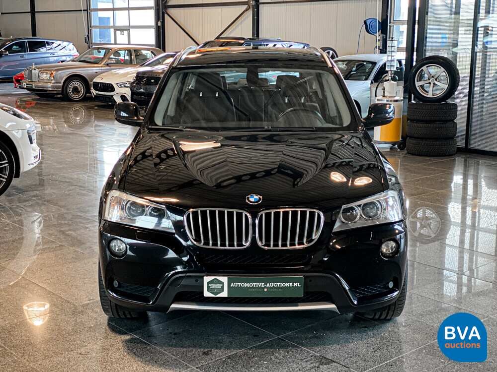 BMW X3 xDrive28i High Executive 258pk 2011, 24-SFH-8