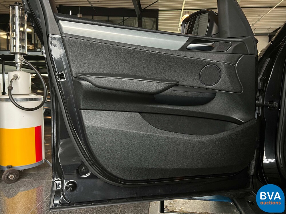 BMW X3 xDrive28i High Executive 258pk 2011, 24-SFH-8