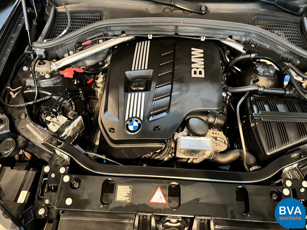 BMW X3 xDrive28i High Executive 258pk 2011, 24-SFH-8