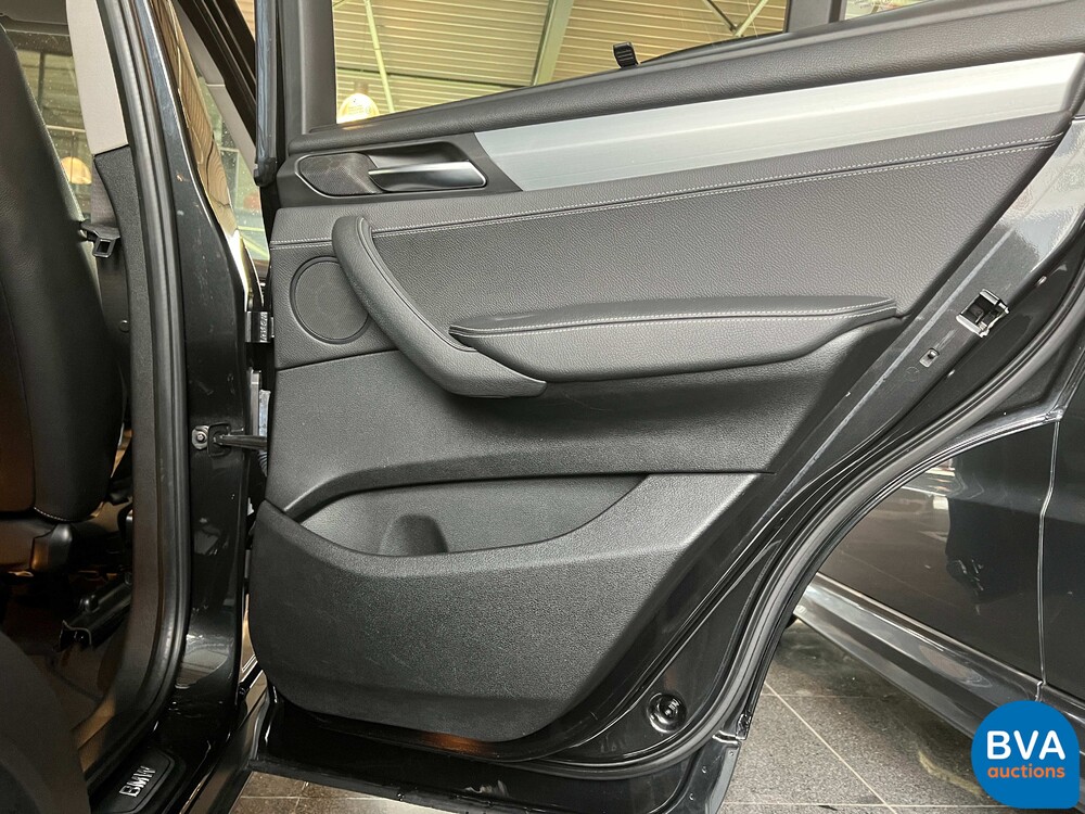 BMW X3 xDrive28i High Executive 258pk 2011, 24-SFH-8