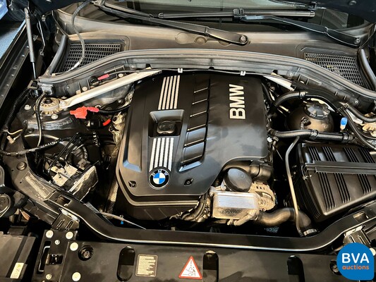 BMW X3 xDrive28i High Executive 258pk 2011, 24-SFH-8