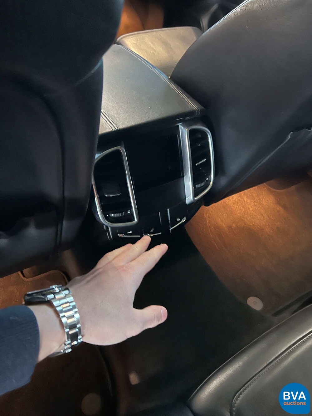 Porsche Cayenne 4.8 Turbo 500pk 2011, G-855-DS