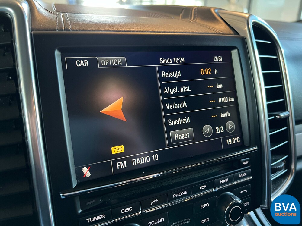 Porsche Cayenne 4.8 Turbo 500pk 2011, G-855-DS