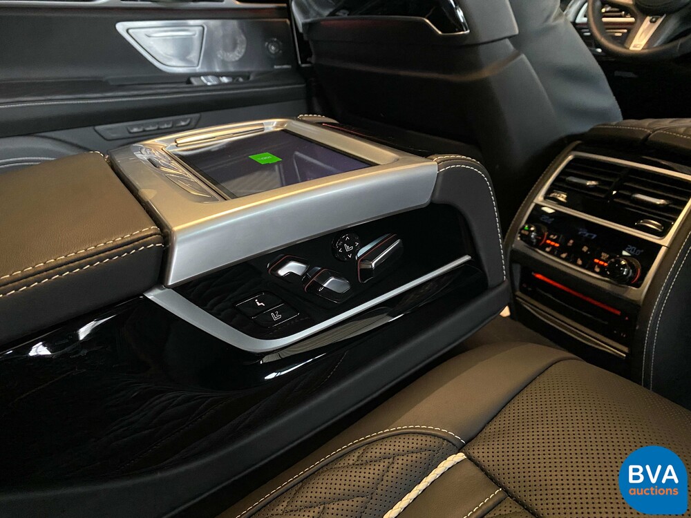 BMW 750i xDrive M-Sport 7-serie 530pk 2020 Individual -Org NL- -GARANTIE-, H-582-DT