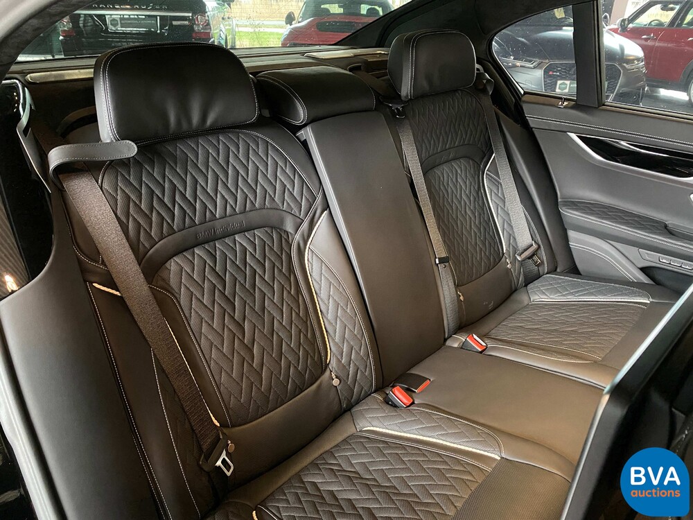 BMW 750i xDrive M-Sport 7-serie 530pk 2020 Individual -Org NL- -GARANTIE-, H-582-DT