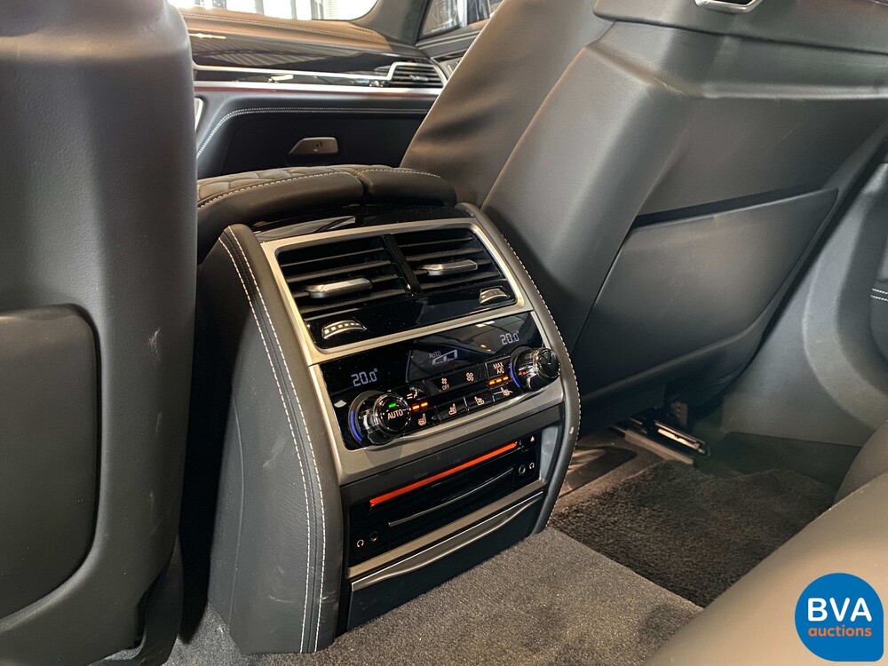 BMW 750i xDrive M-Sport 7-serie 530pk 2020 Individual -Org NL- -GARANTIE-, H-582-DT