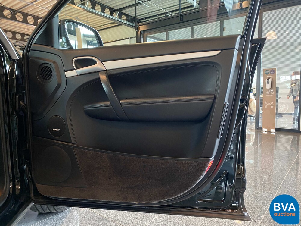 Porsche Cayenne 4.5 S 340pk 2006 -Org. NL-, 12-TJ-VL