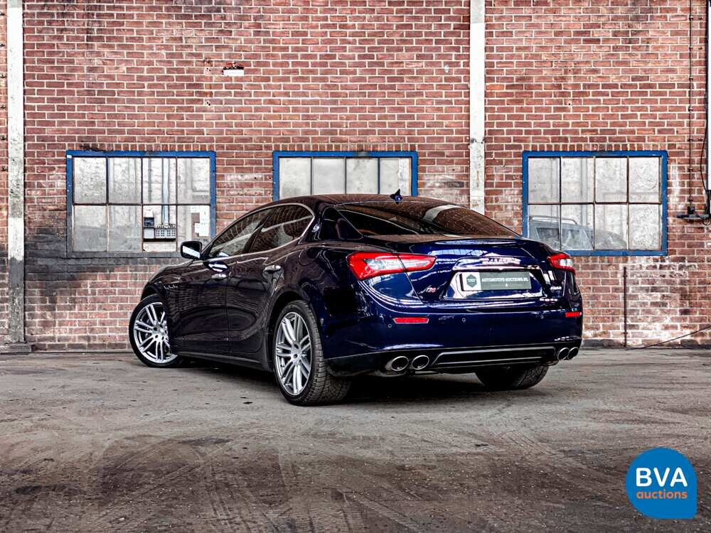 2014 Maserati Ghibli S Q4 411hp.