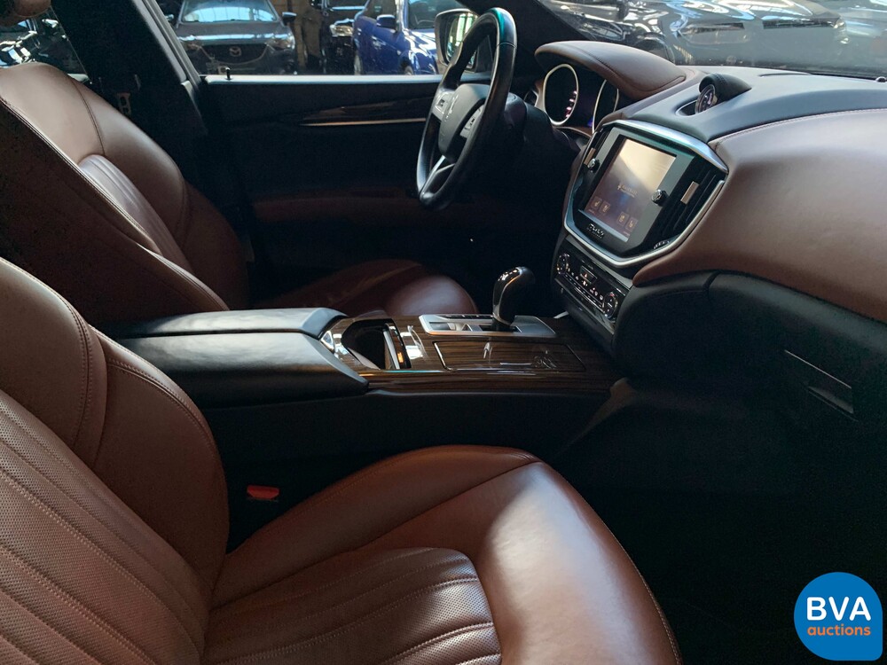 2014 Maserati Ghibli S Q4 411hp.