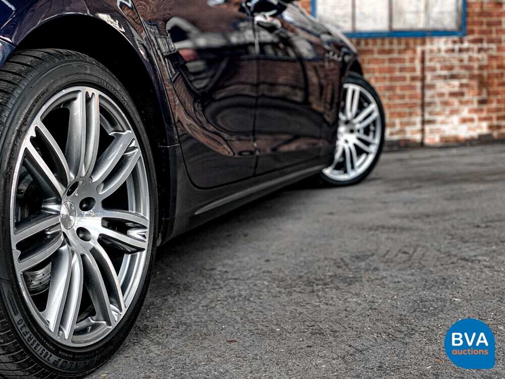 2014 Maserati Ghibli S Q4 411hp.