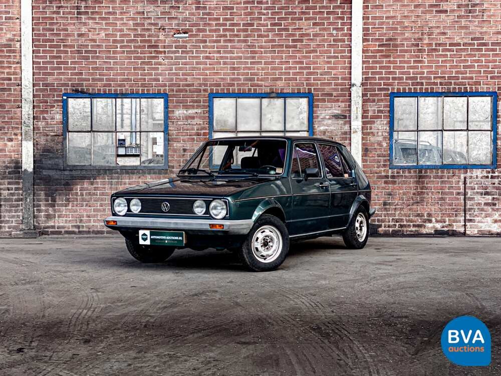 Volkswagen Golf 1 Hatchback 1983, 46-XG-BZ.