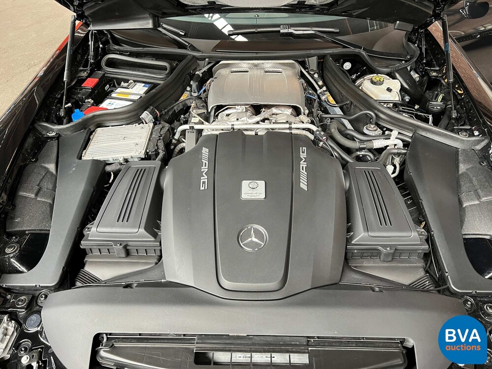 Mercedes-Benz AMG GT Coupé 4.0 V8 Speedshift Night Edition LEISTUNG 2017.