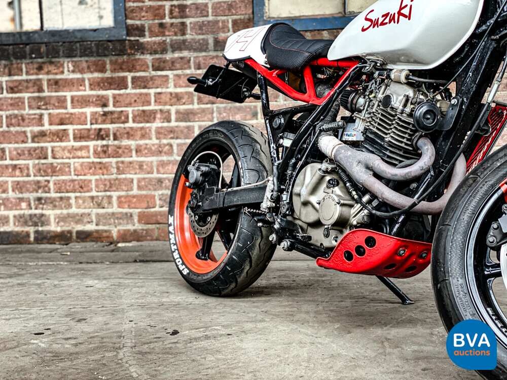 Suzuki DR600 39hp 1985, MG-75-HV.