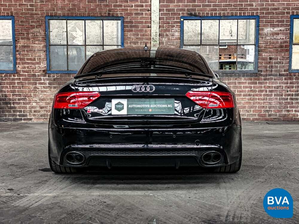 Audi RS5 Coupe Akrapovic 4.2 FSI Quattro 4.2 V8 450hp 2013.