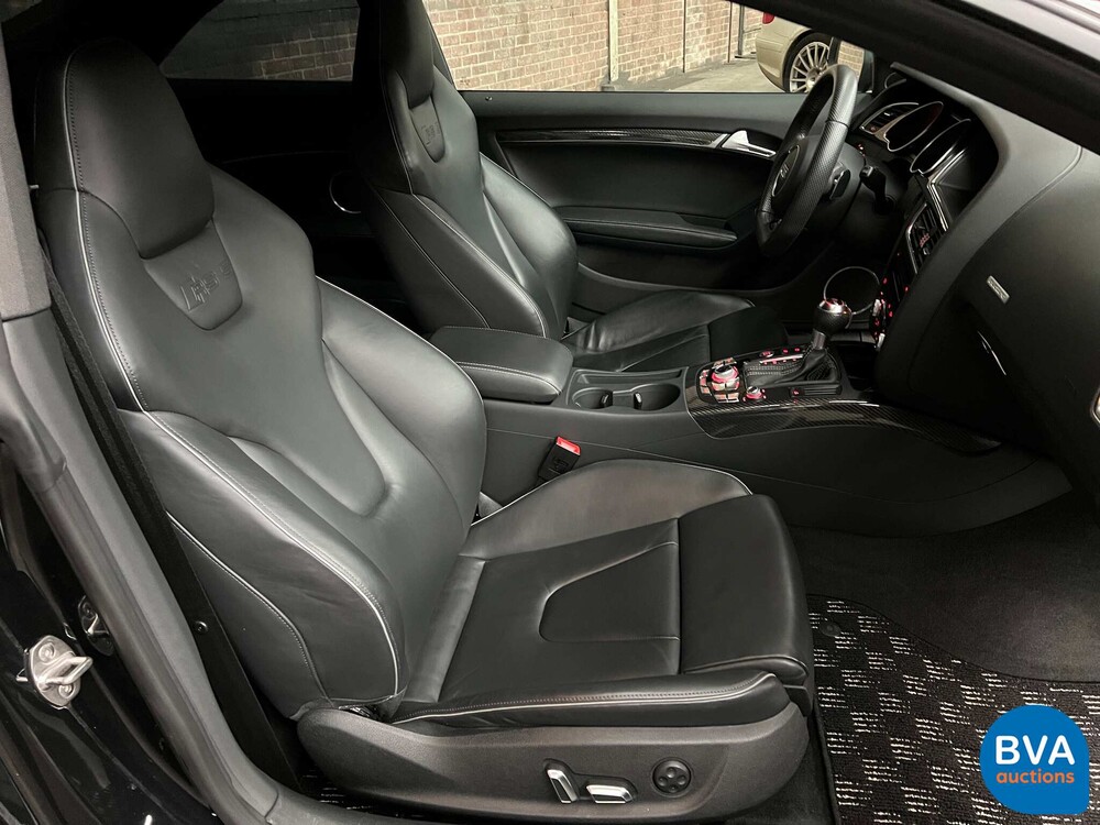 Audi RS5 Coupe Akrapovic 4.2 FSI Quattro 4.2 V8 450hp 2013.