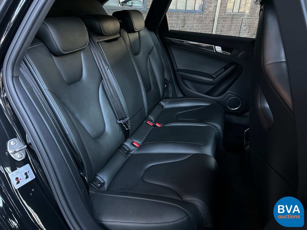 Audi RS4 Avant 4.2 FSI Quattro 450pk 2013, KS-536-B