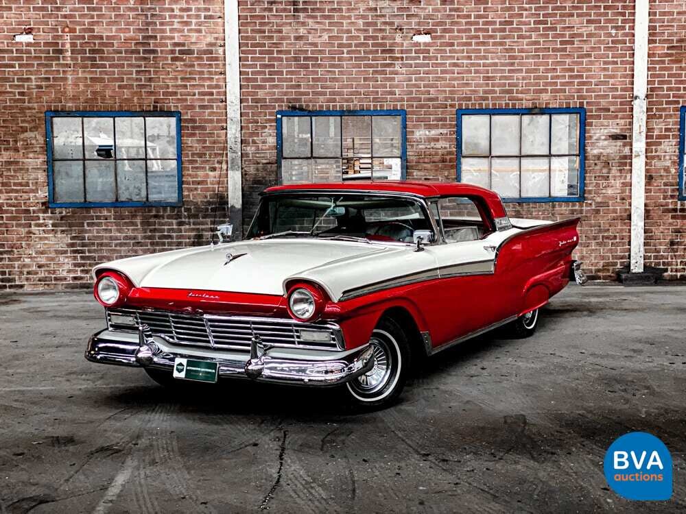 Ford Fairline Skyliner Convertible 1957, AR-70-28.