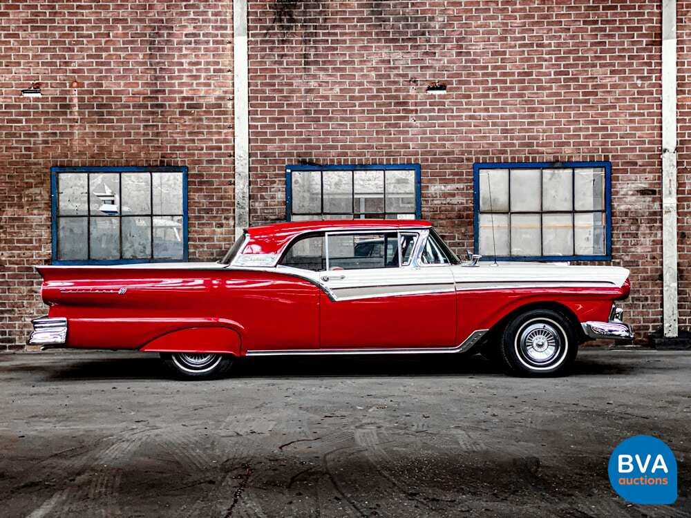 Ford Fairline Skyliner Convertible 1957, AR-70-28.