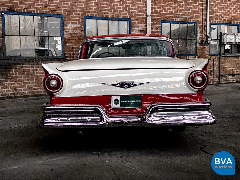 Ford Fairline Skyliner Convertible 1957, AR-70-28.