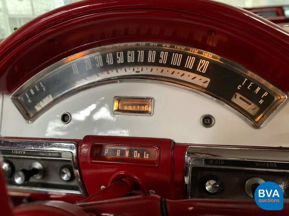 Ford Fairline Skyliner Convertible 1957, AR-70-28.