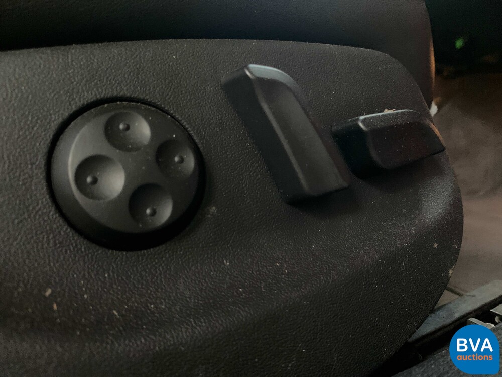 Audi A4 Convertible 2.4 V6 Exclusive 170hp 2002 -Org. NL- YOUNGTIMER, 39-JH-NG.