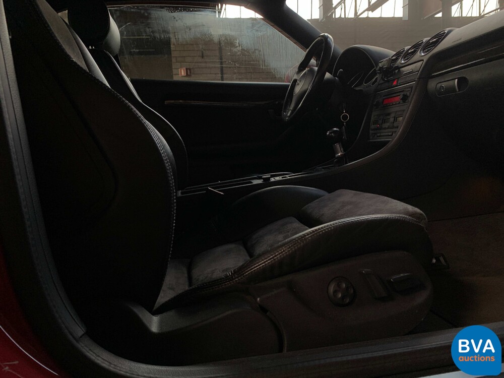 Audi A4 Convertible 2.4 V6 Exclusive 170hp 2002 -Org. NL- YOUNGTIMER, 39-JH-NG.