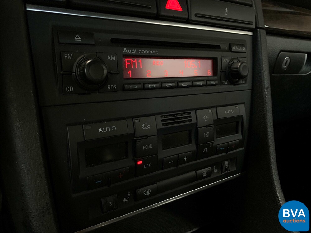 Audi A4 Convertible 2.4 V6 Exclusive 170hp 2002 -Org. NL- YOUNGTIMER, 39-JH-NG.