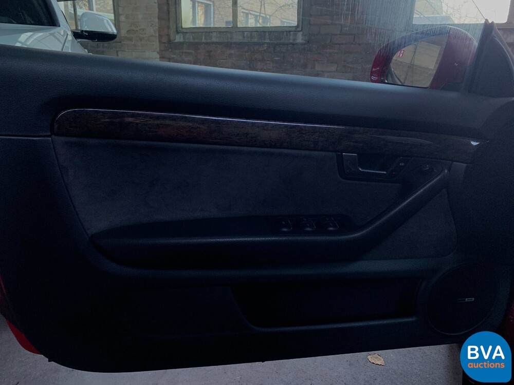 Audi A4 Convertible 2.4 V6 Exclusive 170hp 2002 -Org. NL- YOUNGTIMER, 39-JH-NG.