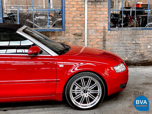 Audi A4 Convertible 2.4 V6 Exclusive 170hp 2002 -Org. NL- YOUNGTIMER, 39-JH-NG.