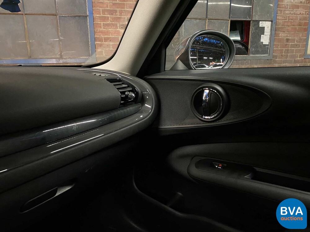 Mini Clubman 1.5D 116hp 2016 British Racing Green Mini Cooper.