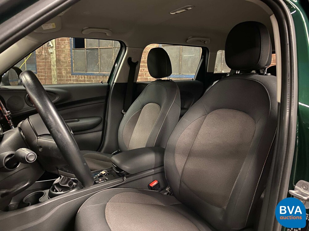 Mini Clubman 1.5D 116hp 2016 British Racing Green Mini Cooper.