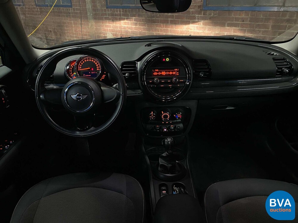 Mini Clubman 1.5D 116hp 2016 British Racing Green Mini Cooper.