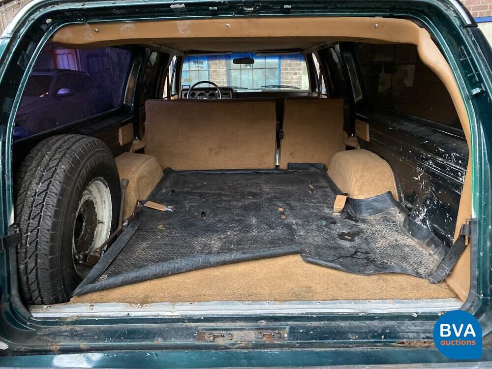 Chevrolet Suburban C2500 180hp 1985.