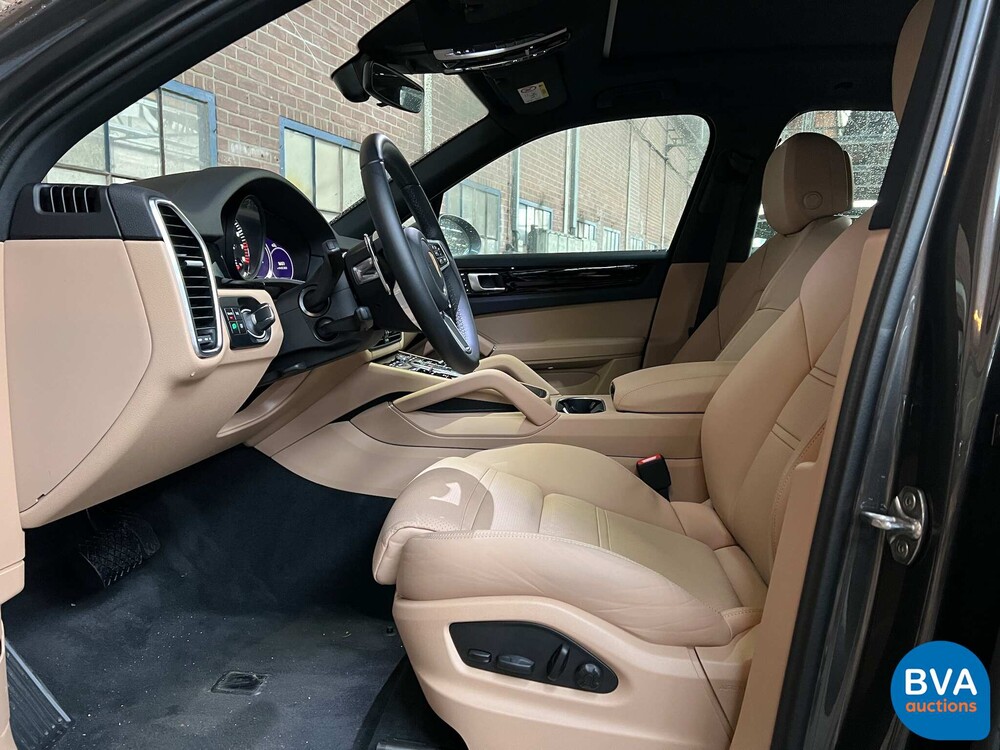 Porsche Cayenne 3.0 E-Hybrid 462hp 2021 -WARRANTY-, N-758-SX.