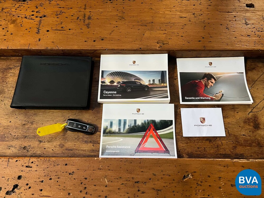 Porsche Cayenne 3.0 E-Hybrid 462hp 2021 -WARRANTY-, N-758-SX.