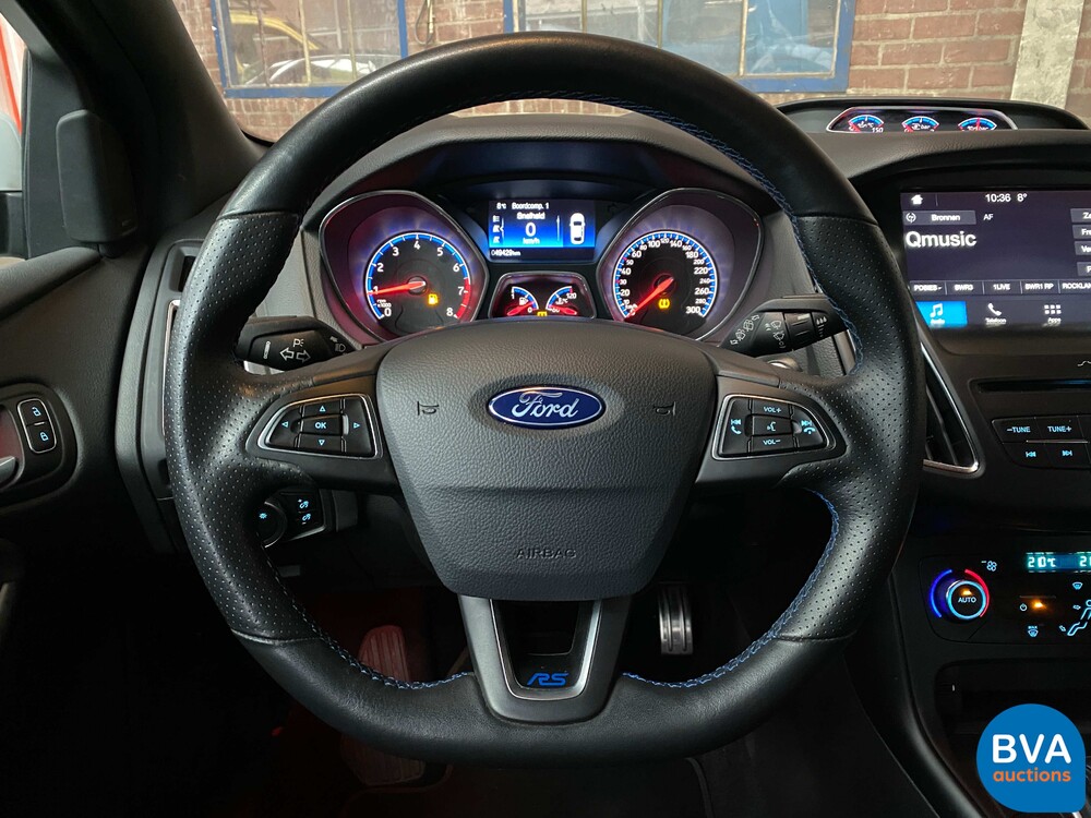 2017 Ford Focus RS 350hp.