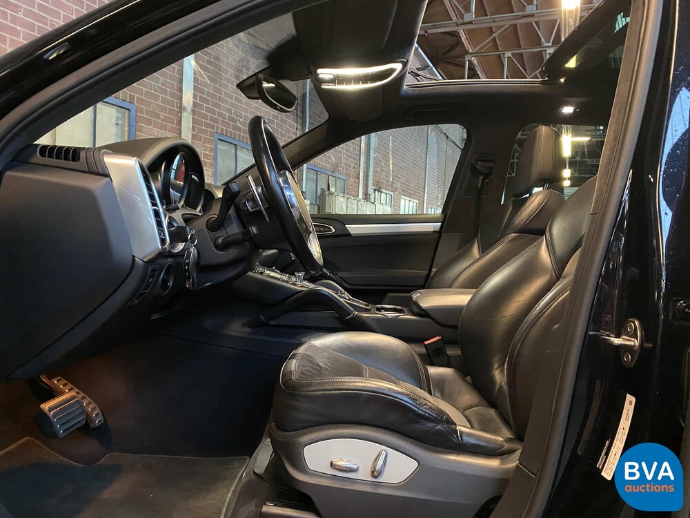 Porsche Cayenne 4.8 GTS 420hp 2012 -Org. NL-, 83-ZDR-4.