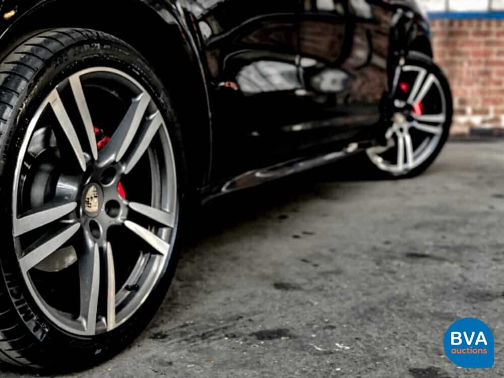 Porsche Cayenne 4.8 GTS 420hp 2012 -Org. NL-, 83-ZDR-4.