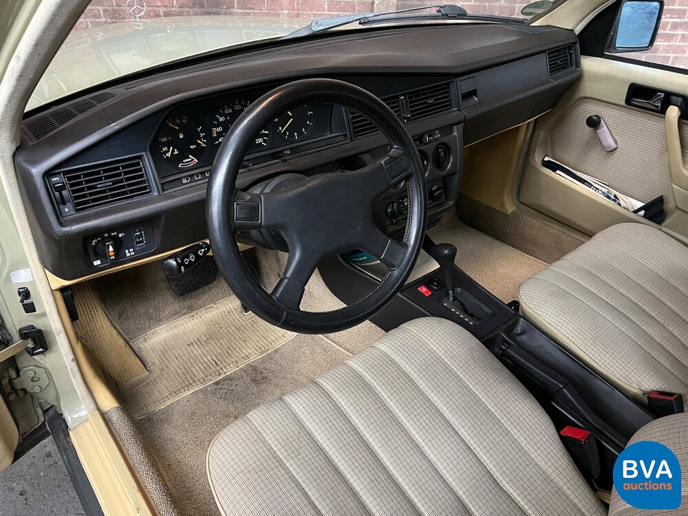 Mercedes-Benz 190E 2.0 90 PS W201 1983, 66-NDZ-8.