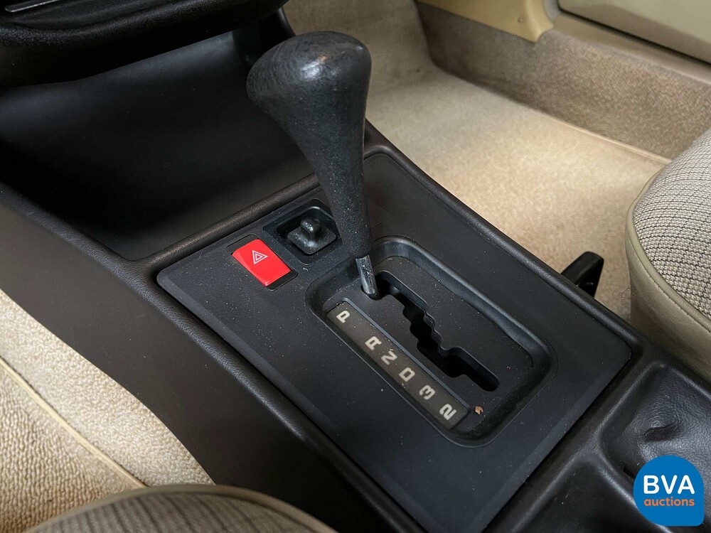 Mercedes-Benz 190E 2.0 90 PS W201 1983, 66-NDZ-8.